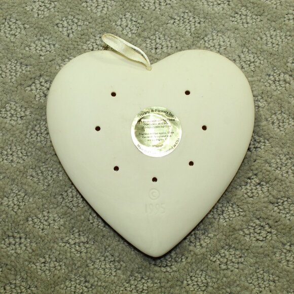 Vtg 90s The Hearts & Flowers Inc White Decor 5" Heart Ceramic Scent Dispenser - Picture 2 of 4